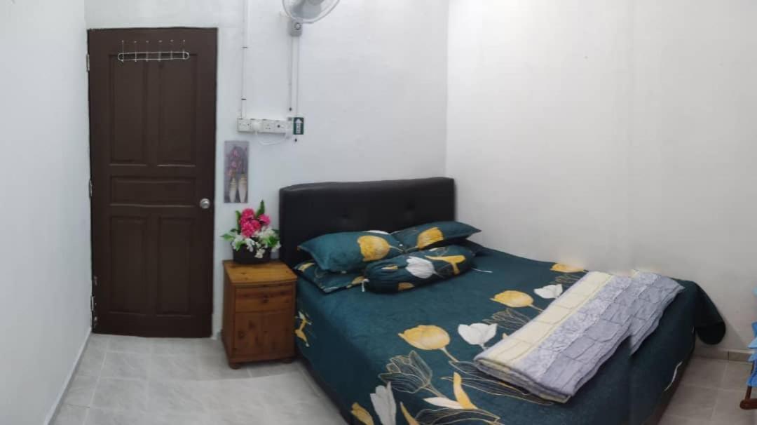 Ns Homestay Private Pool Tanah Merah  Esterno foto