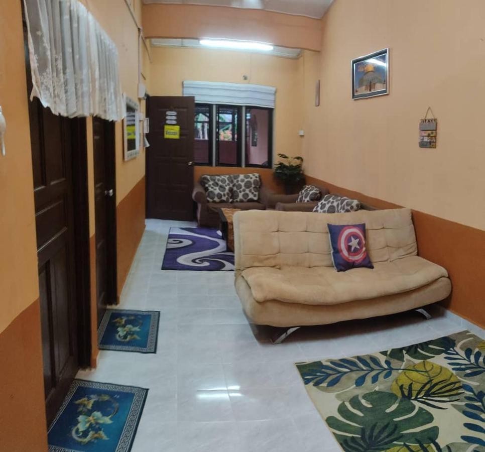 Ns Homestay Private Pool Tanah Merah  Esterno foto