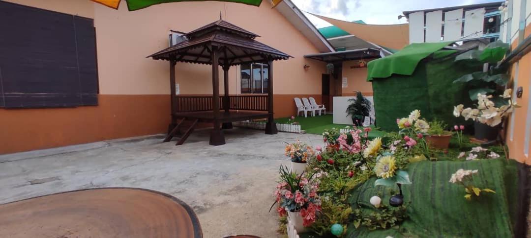Ns Homestay Private Pool Tanah Merah  Esterno foto
